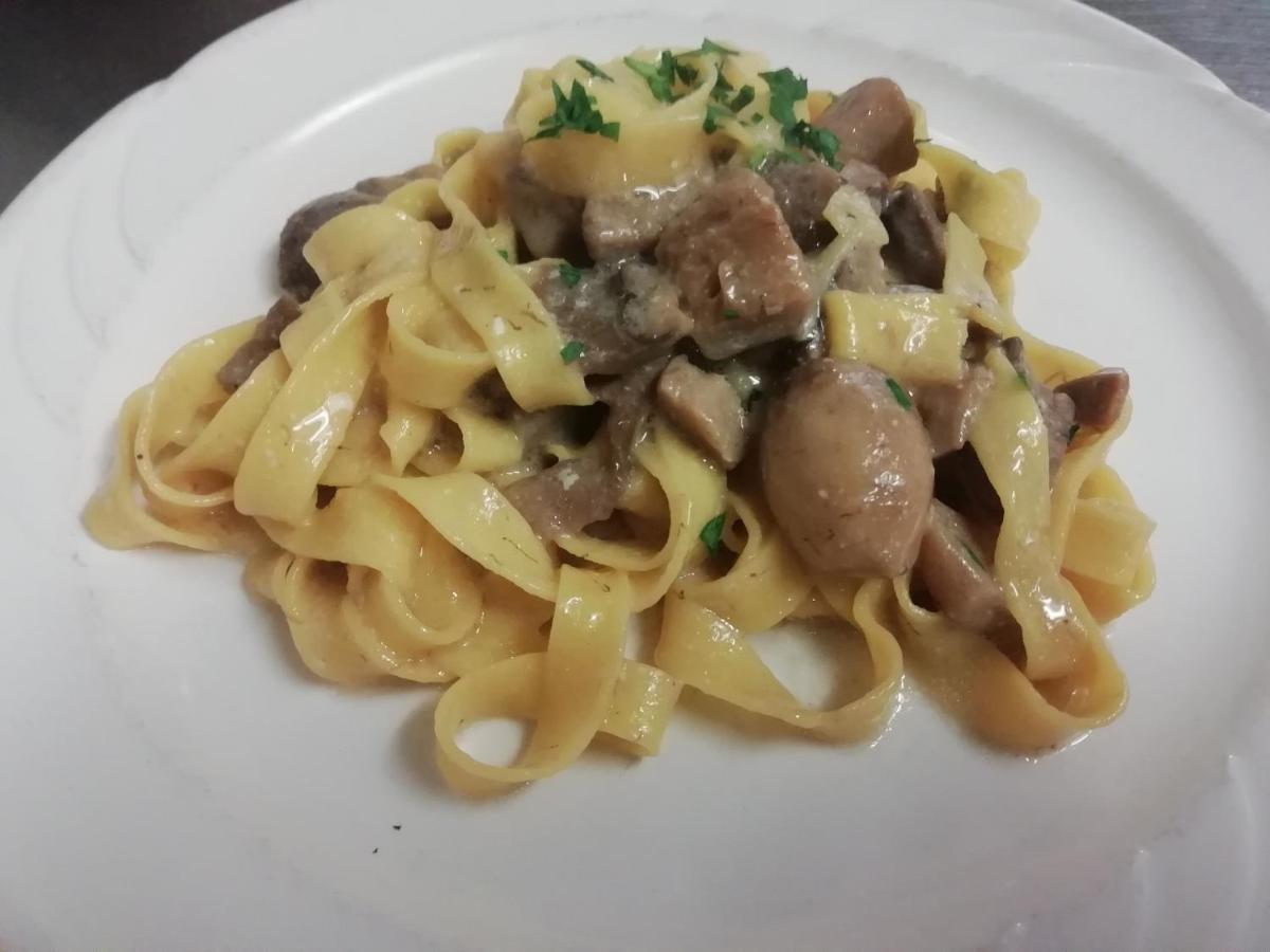 Albergo Ristorante Leon D'Oro Este Buitenkant foto