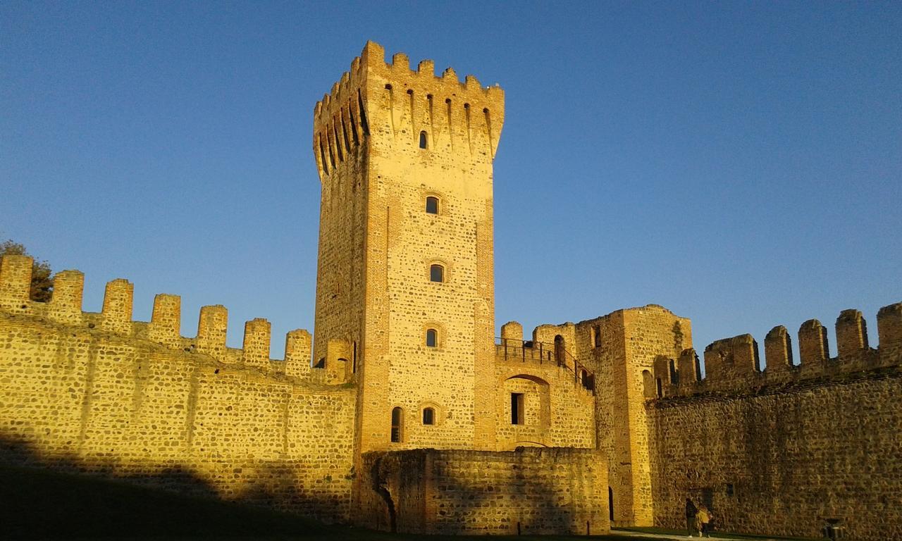 Albergo Ristorante Leon D'Oro Este Buitenkant foto
