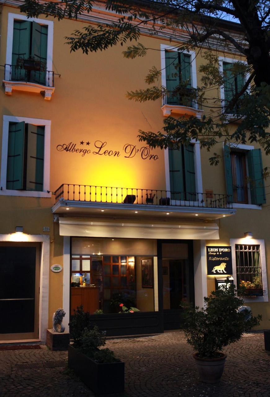 Albergo Ristorante Leon D'Oro Este Buitenkant foto
